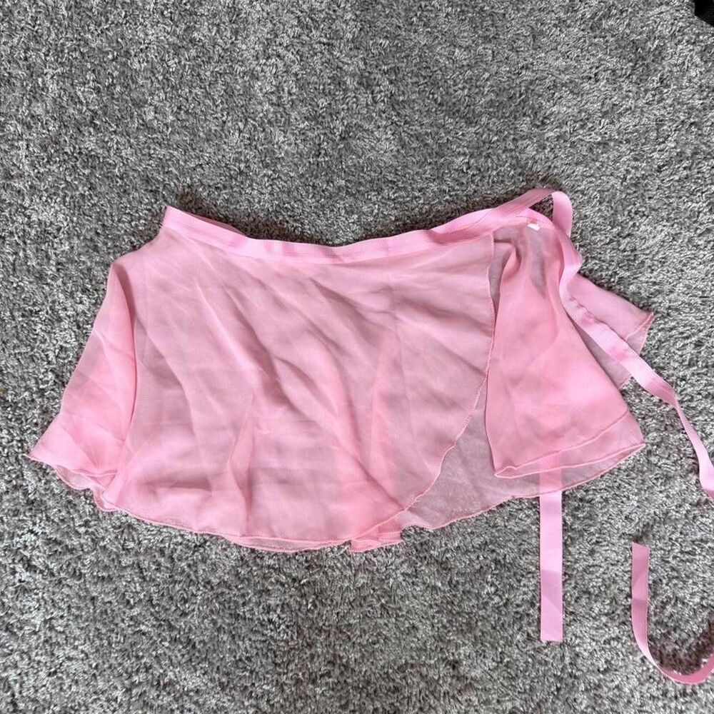 NWT pink ballet mini skirt, size M